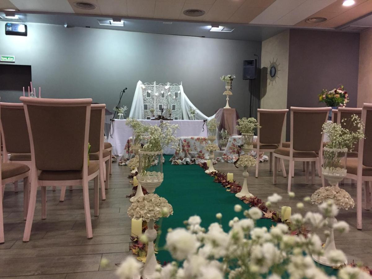טוריחוס Hotel El Meson מראה חיצוני תמונה