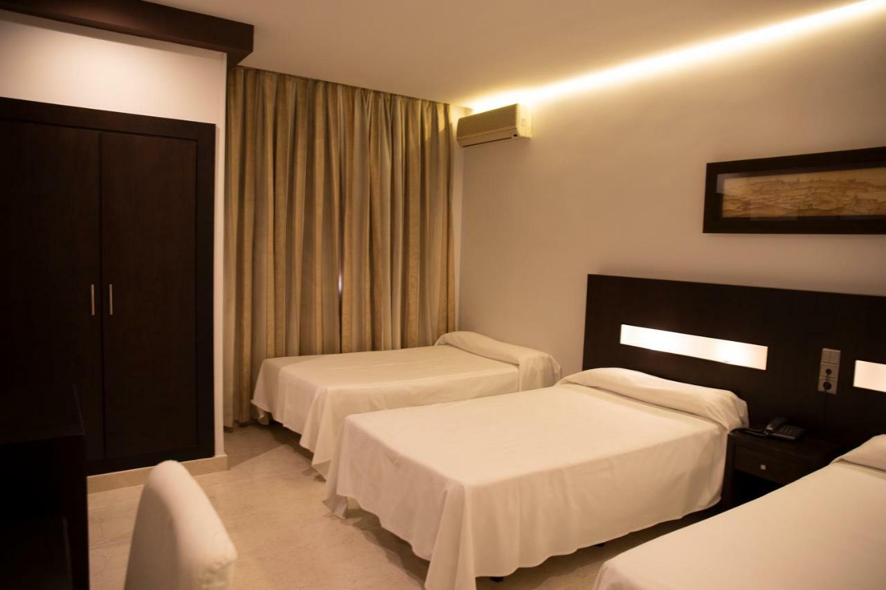 טוריחוס Hotel El Meson מראה חיצוני תמונה